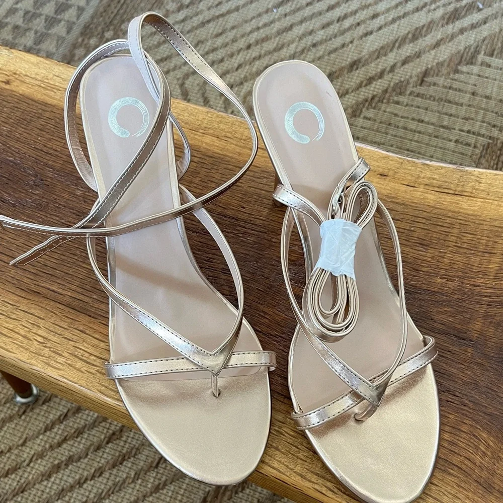 NWOB. Journee Collection Women's Waverlee Dress Sandals. Size 12 - Picture 6 of 8